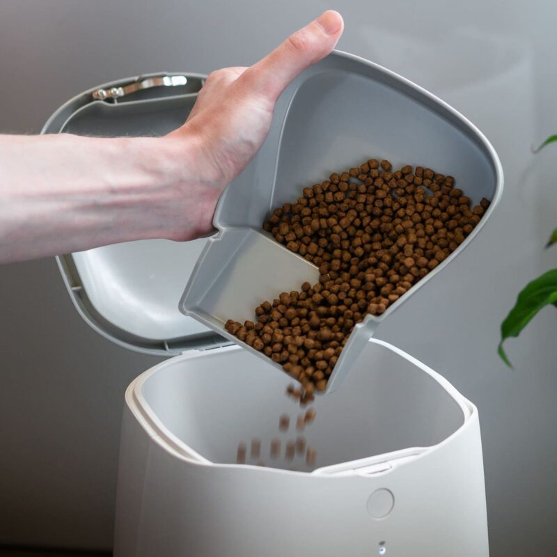 avtokormushka-dlya-sobak-s-wi-fi-petoneer-nutri-feeder-otsek-dlya-korma