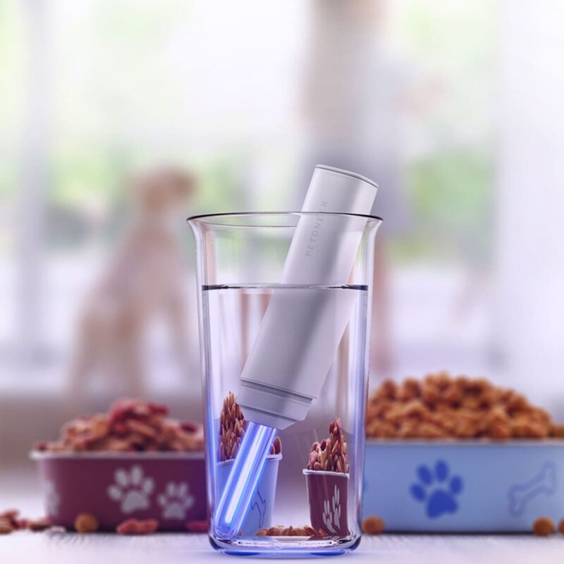 portativnaya-uf-lampa-petoneer-uv-sanitizing-pen-rabotaet