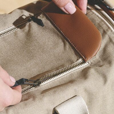 sumka-perenoska-dlya-sobak-zakrytaya-poni-treveloni-detali