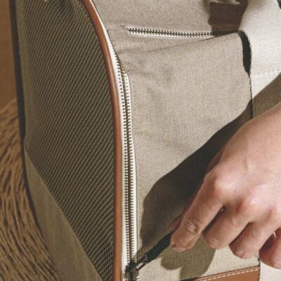 sumka-perenoska-dlya-sobak-zakrytaya-poni-treveloni-detali-krupno