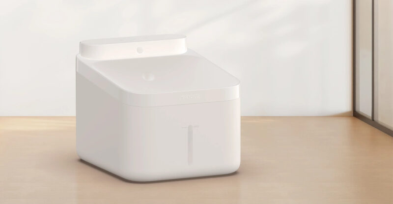 umnyj-fontan-poilka-dlya-sobak-xiaomi-smart-pet-fountain-2-interer