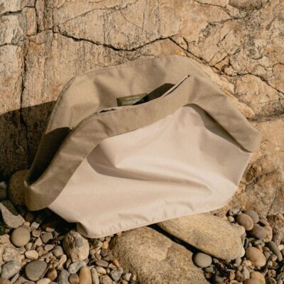 chekhol-dlya-perenoski-poni-huntingpony-oblegchennyj-bezhevyj-detali-priroda