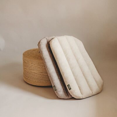 matras-dlya-sobaki-huntingpony-poni-relaksoni-detali-krupno-interer